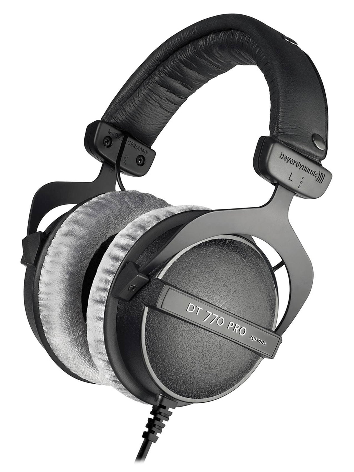 Closed Back Reference Studio Headphones P19702