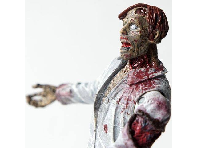 Resident Evil Lab Coat Zombie Action Figure I51250