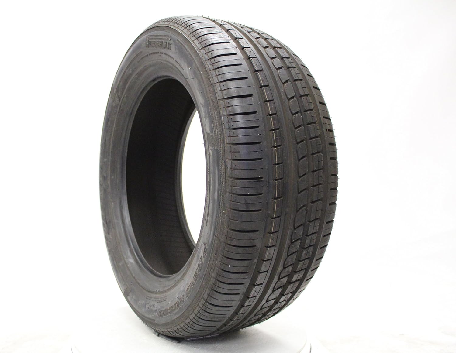 285/40R18 Performance Radial Tire W288150