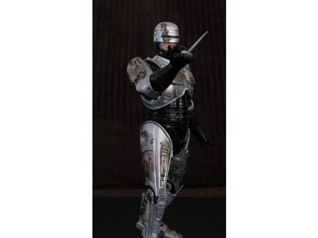 7 inch Battle Damaged Action Figure U665611