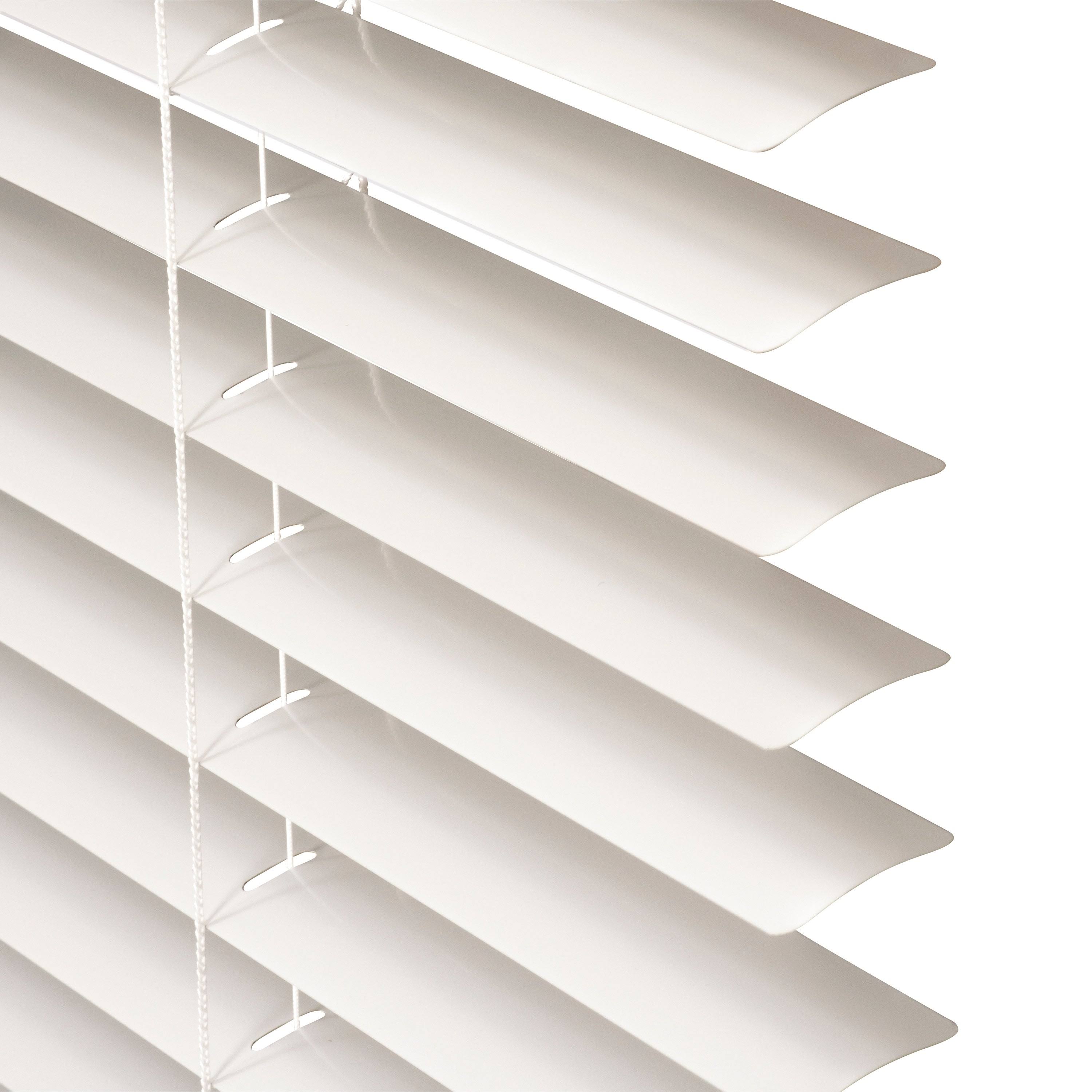 Alabaster Aluminum Blind B994