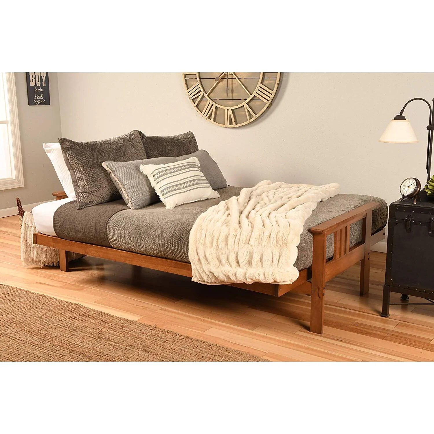 Victorian Futon Frame with Mocha Mattress I38632