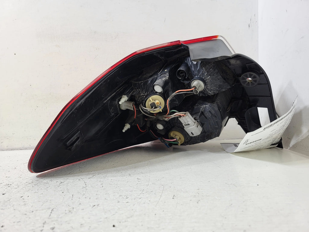 Passenger Side RH Tail Light Lamp C509