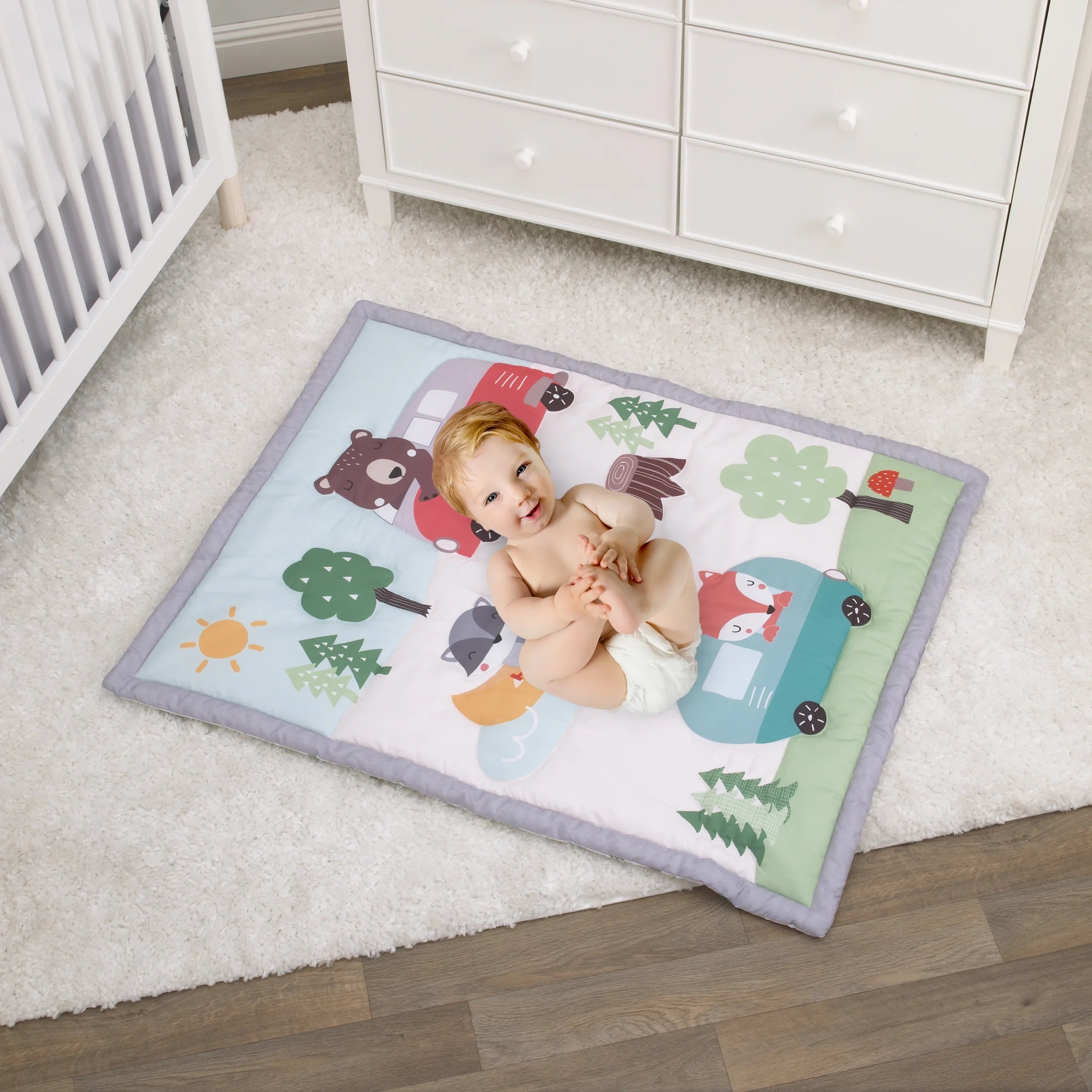 3-Piece Nursery Crib Bedding Set with Comforter, Fitted Crib Sheet and Dust Ruffle G449