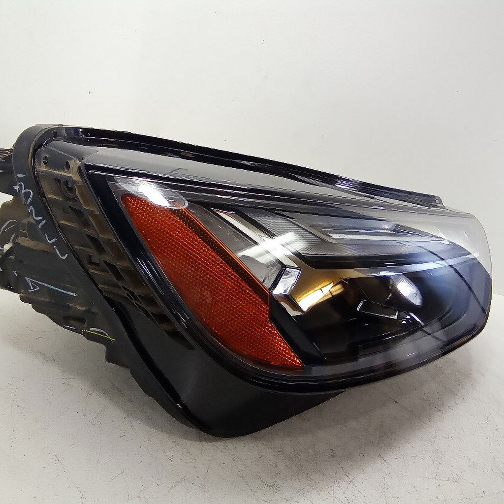 Pre-Owned Audi Q5 SQ5 Passenger RH Head Light Lamp K6825