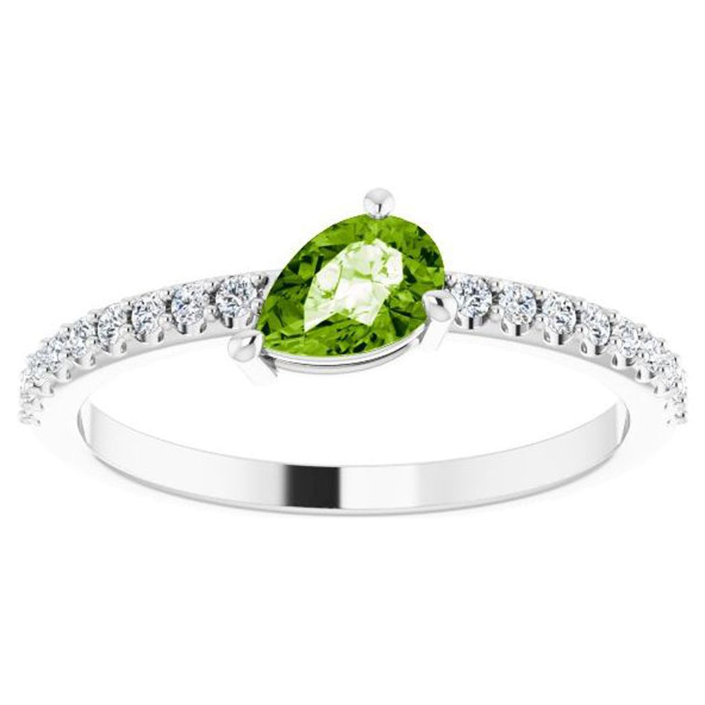 14k White Gold Peridot and 0.17 Carat Diamond Stackable Ring Size 7 I643