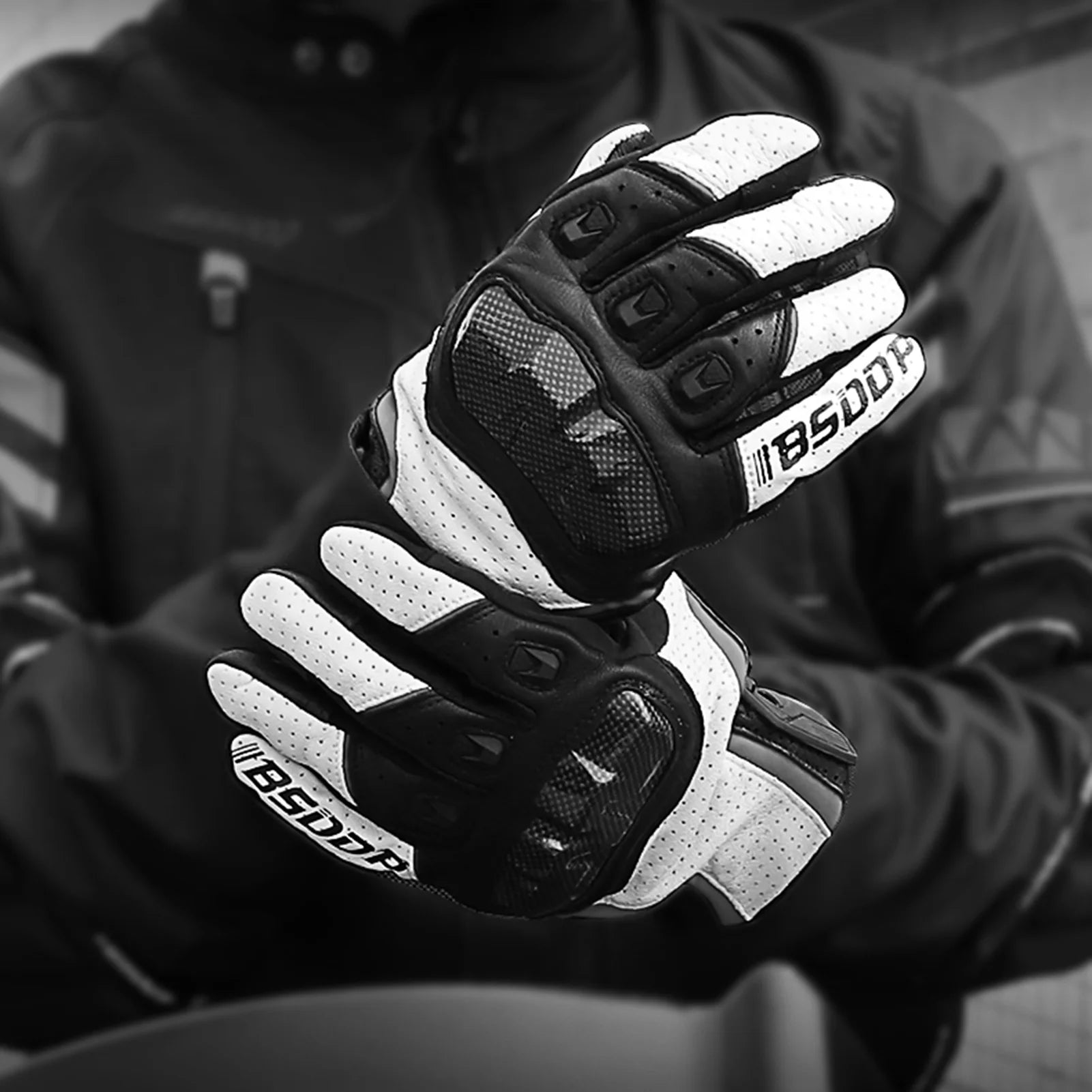 Carbon Fiber Knuckle Motorcycle Gloves F4454