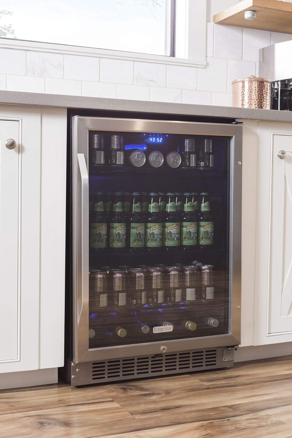 142 Can Built-In Beverage Cooler with Tinted Door D832761